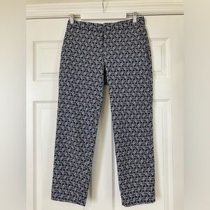 Banana Republic Avery slacks in a blue and white print Size 6